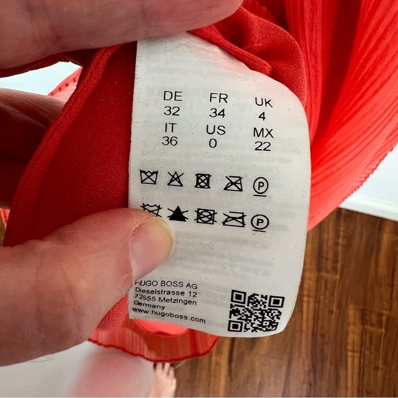 BOSS Hugo Boss Runway Edition Deliri Pleated Red Midi Dress Size 0 - Picture 8 of 9